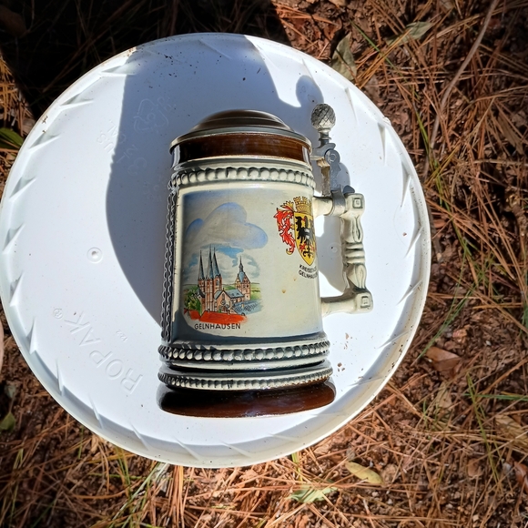 Deutschland Beer Stein with Crest - Silver and Cream - Picture 5 of 6